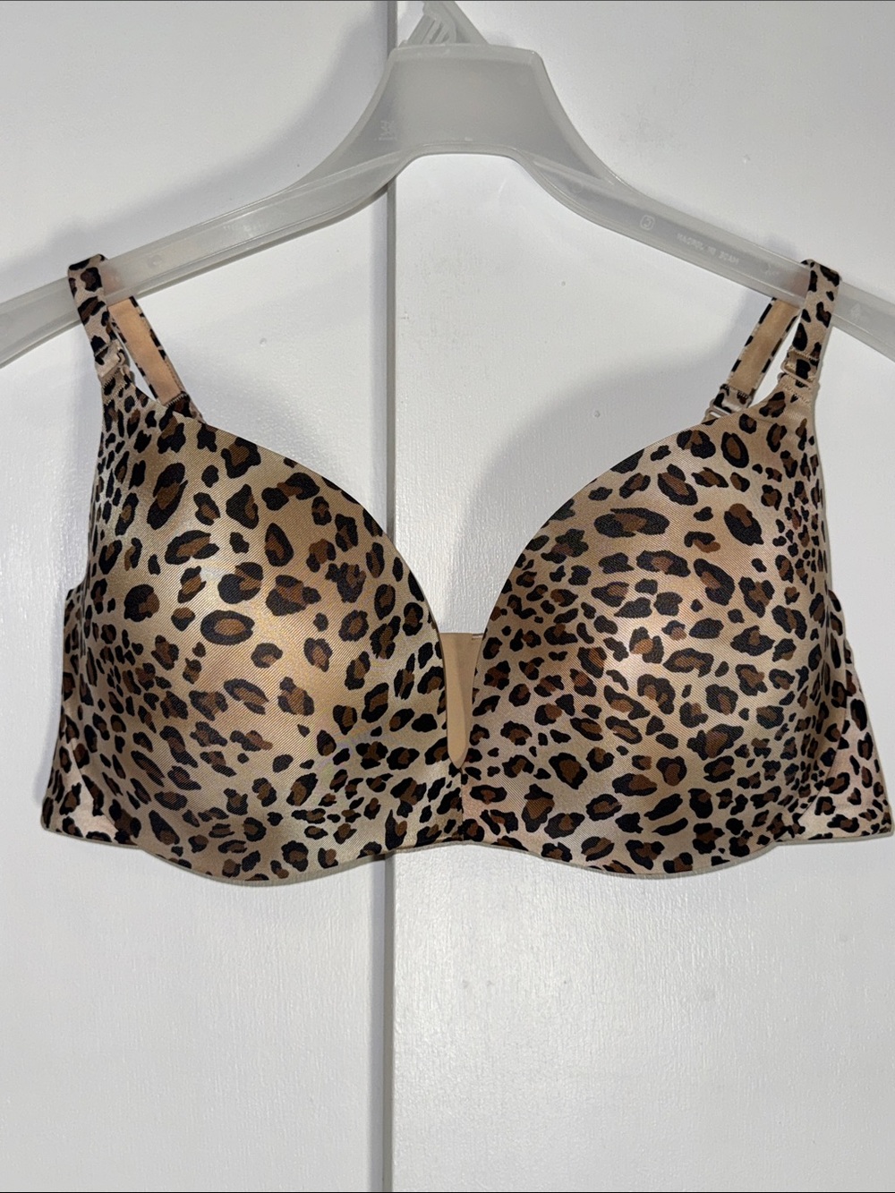 Cacique Satin Plunge Bra Padded Push-Up Women’s 44D Leopard